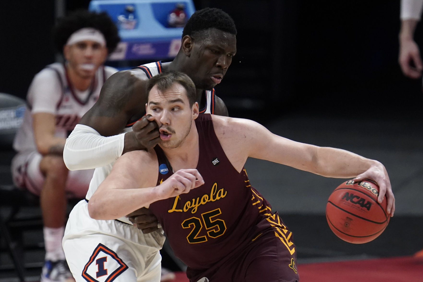 NCAA Loyola Chicago Illinois Basketball